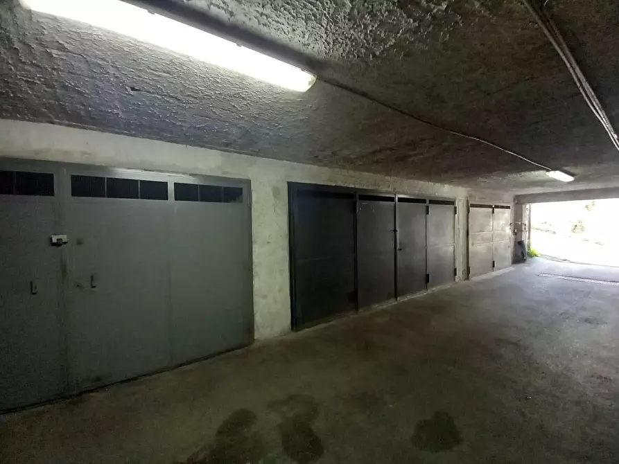 Immagine 6 di Box auto in vendita  in VIA napoli a Villaricca