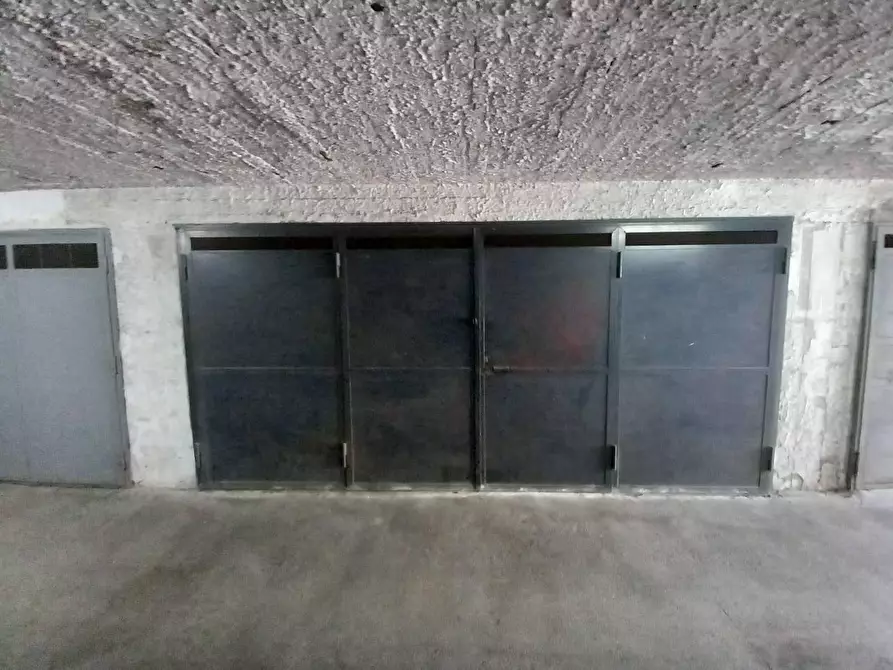 Immagine 7 di Box auto in vendita  in VIA napoli a Villaricca