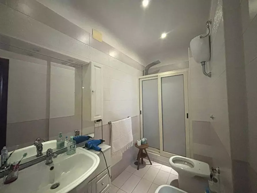 Immagine 13 di Villa in vendita  in VIA lenin a Castel Volturno