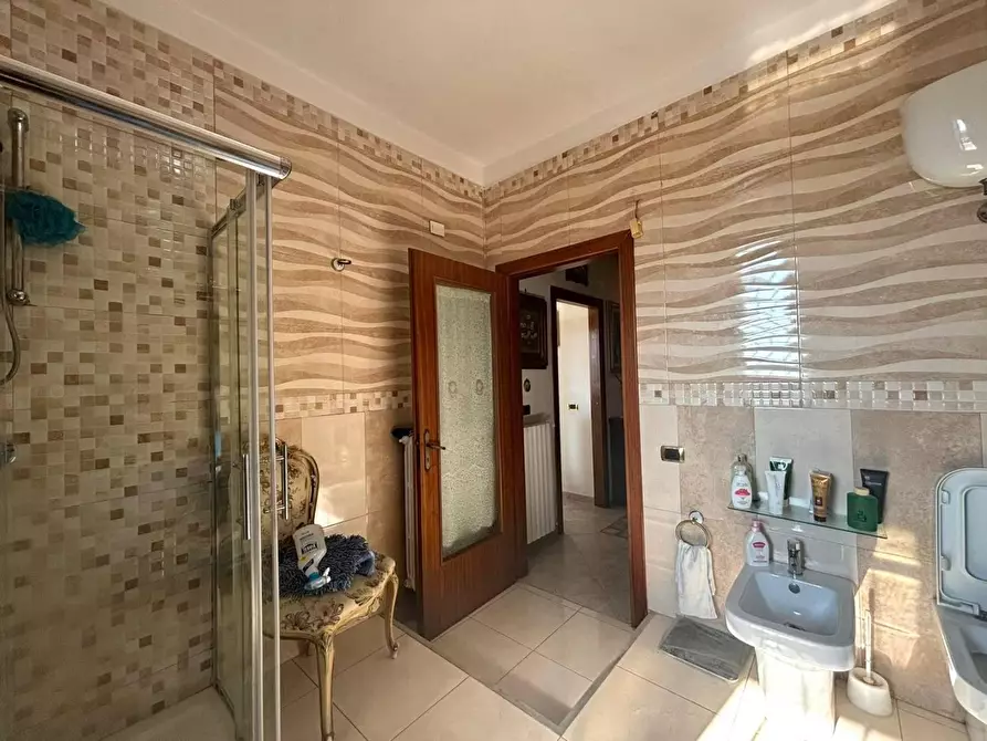 Immagine 23 di Villa in vendita  in VIA lenin a Castel Volturno