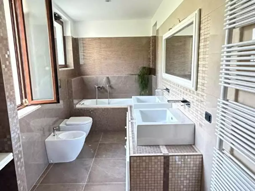 Immagine 14 di Appartamento in vendita  in PIAZZA stocco a Lamezia Terme