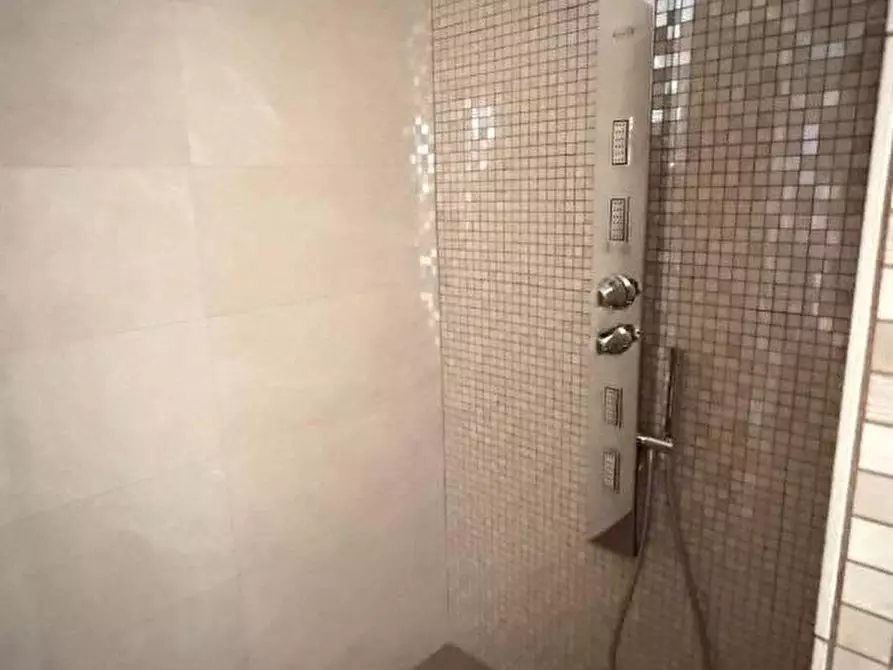 Immagine 15 di Appartamento in vendita  in PIAZZA stocco a Lamezia Terme