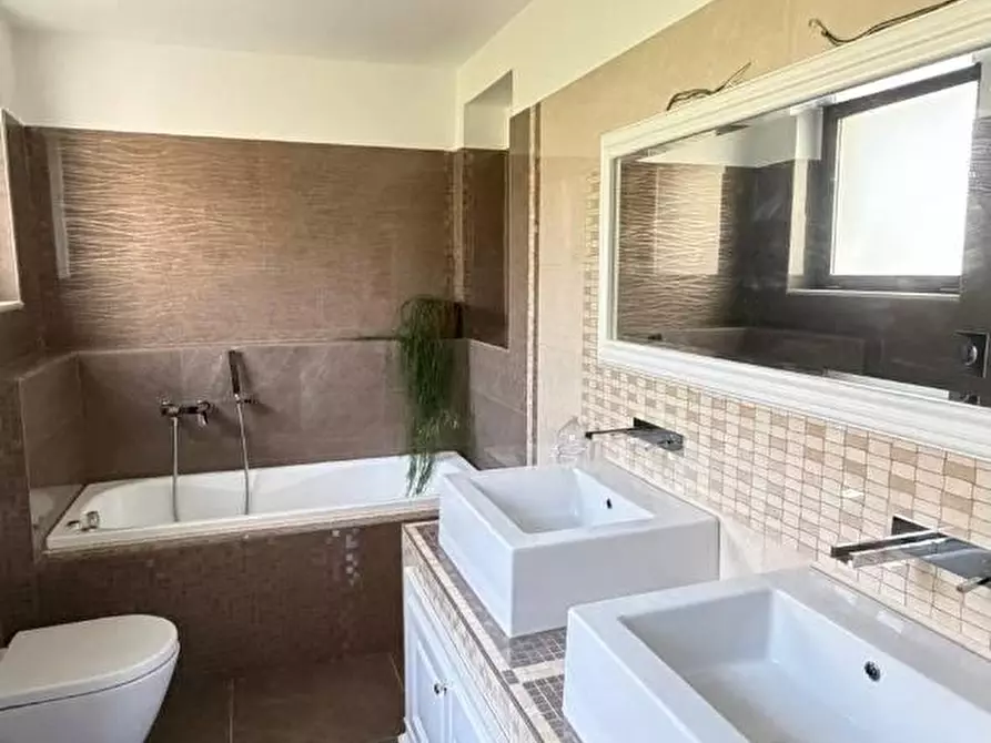 Immagine 16 di Appartamento in vendita  in PIAZZA stocco a Lamezia Terme