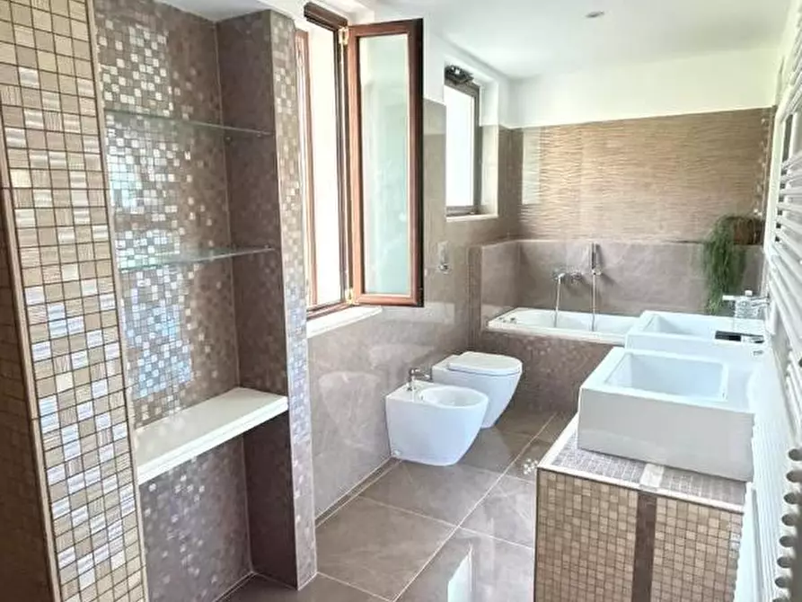 Immagine 17 di Appartamento in vendita  in PIAZZA stocco a Lamezia Terme