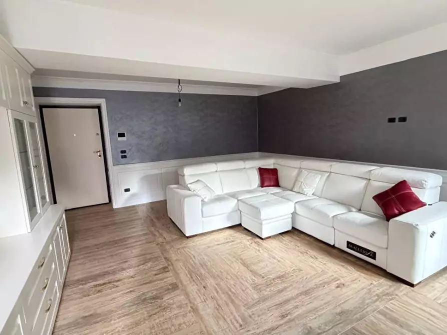 Immagine 3 di Appartamento in vendita  in PIAZZA stocco a Lamezia Terme