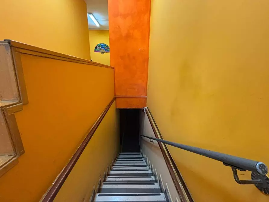 Immagine 12 di Locale commerciale in vendita  in VIA leonardo da vinci a Melito Di Napoli