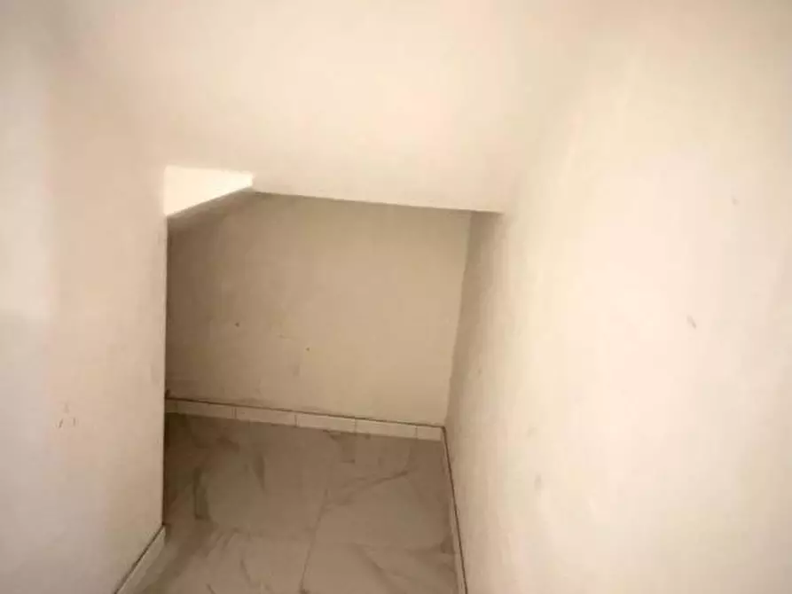 Immagine 3 di Locale commerciale in affitto  in CONTRADA carrÃ  a Lamezia Terme