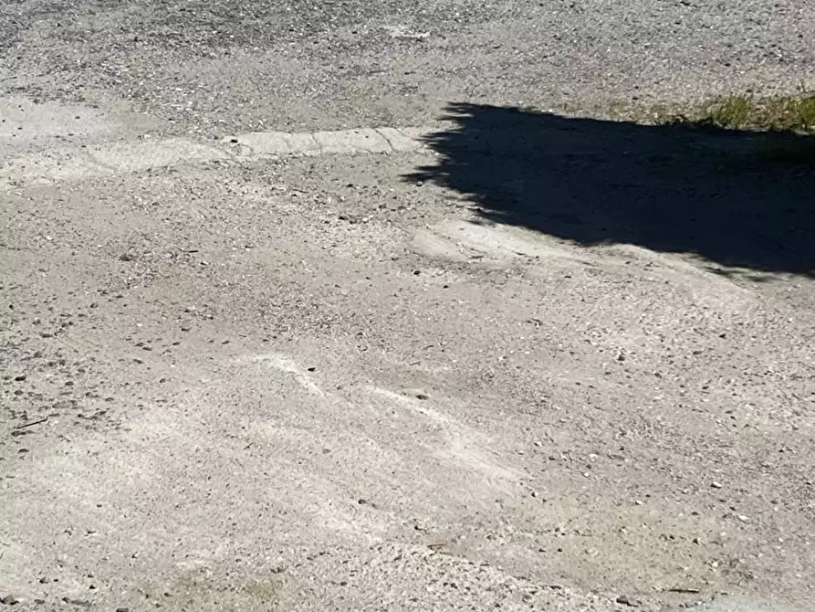 Immagine 1 di Box auto in vendita  a Montepaone