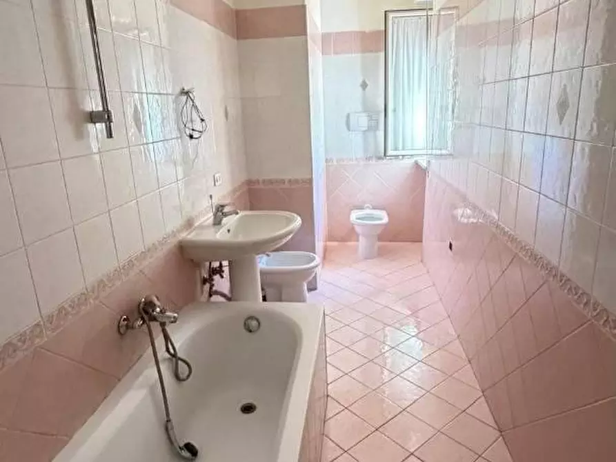 Immagine 6 di Appartamento in affitto  in VIA dei mille 150 a Lamezia Terme