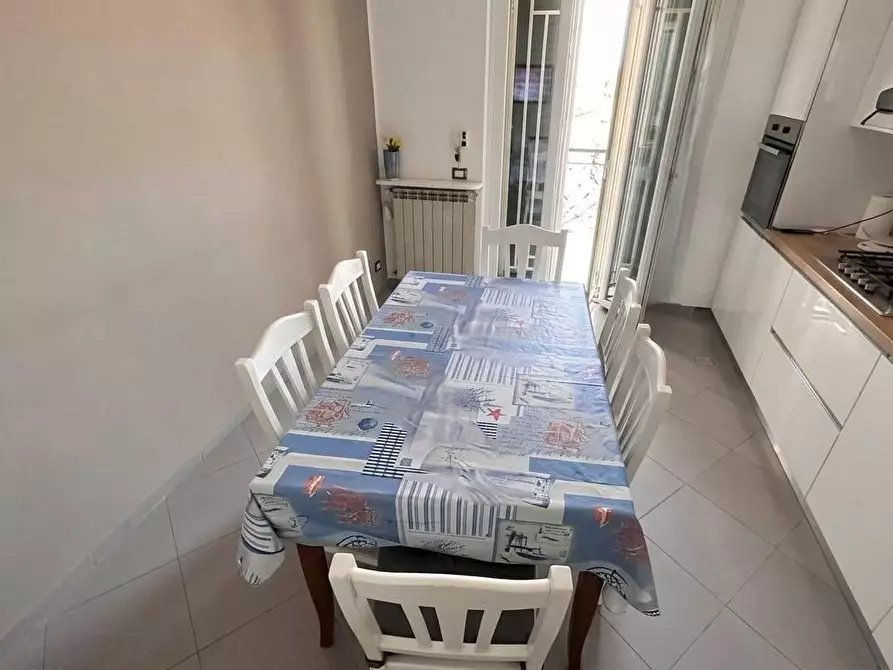 Immagine 4 di Appartamento in vendita  in VIA giulio cesare a Melito Di Napoli
