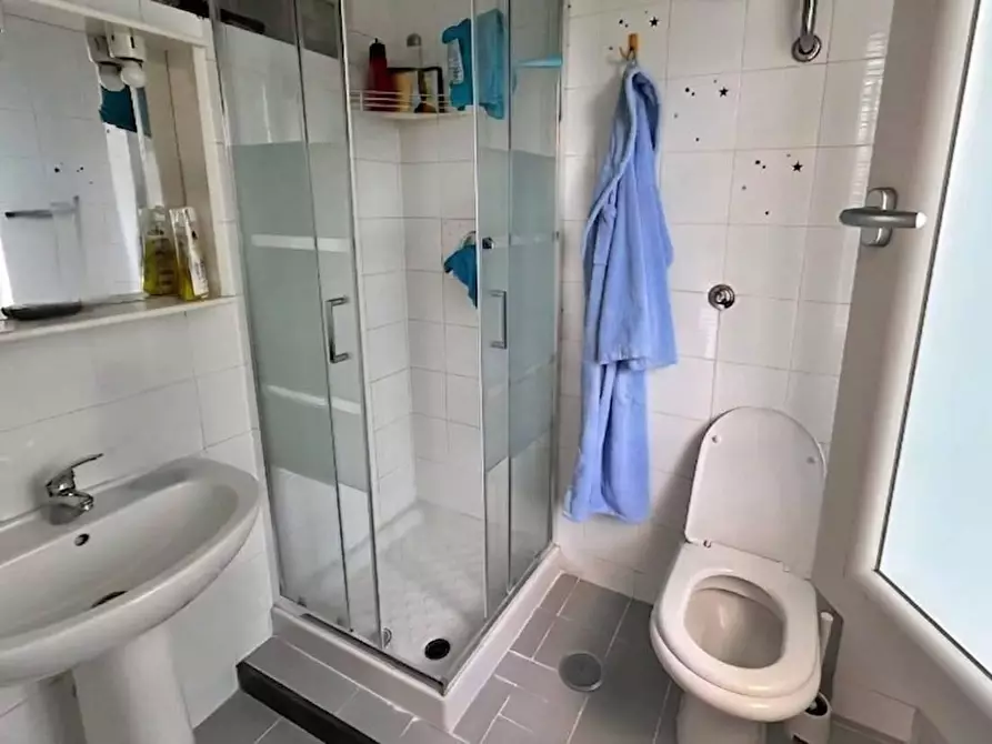 Immagine 8 di Appartamento in vendita  in VIA giulio cesare a Melito Di Napoli