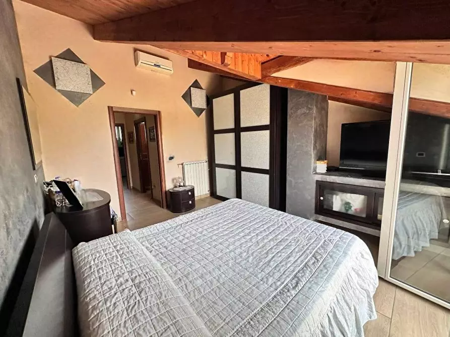 Immagine 11 di Casa bifamiliare in vendita  in VIA firenze a Villaricca