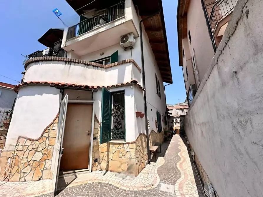 Immagine 2 di Casa bifamiliare in vendita  in VIA firenze a Villaricca