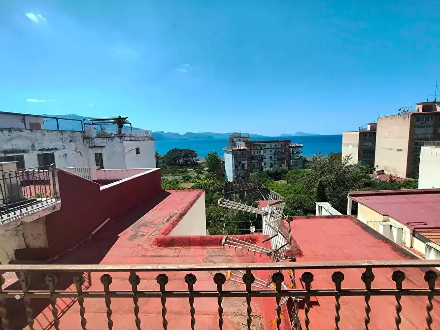 Immagine 12 di Appartamento in vendita  in CORSO umberto I a Torre Annunziata