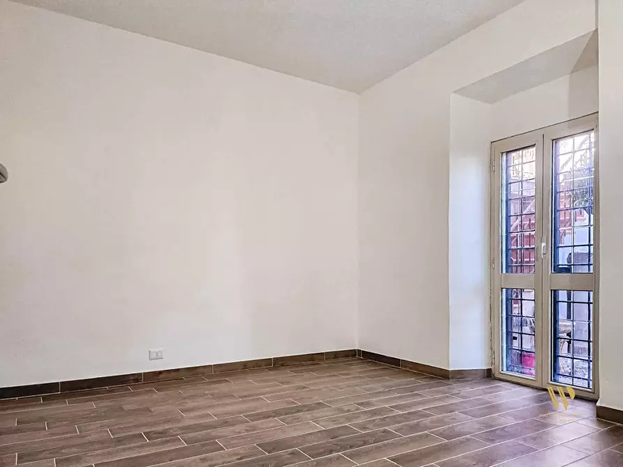 Immagine 4 di Appartamento in vendita  in VIA martina rota 16 a Roma
