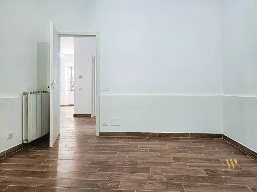 Immagine 8 di Appartamento in vendita  in VIA martina rota 16 a Roma