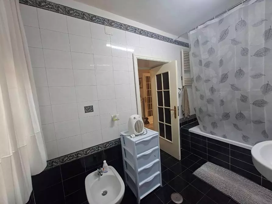 Immagine 11 di Appartamento in vendita  in CORSO garibaldi a Torre Annunziata