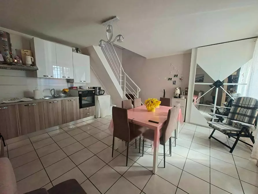 Immagine 14 di Appartamento in vendita  in CORSO garibaldi a Torre Annunziata