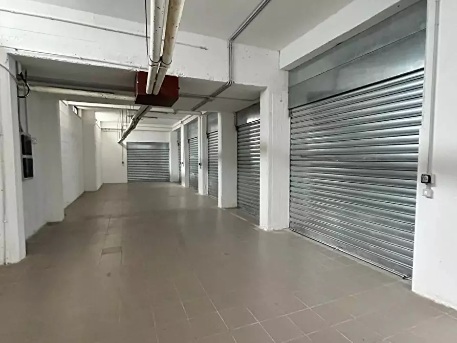 Immagine 6 di Box auto in vendita  in VIA Cruillas 121 a Palermo