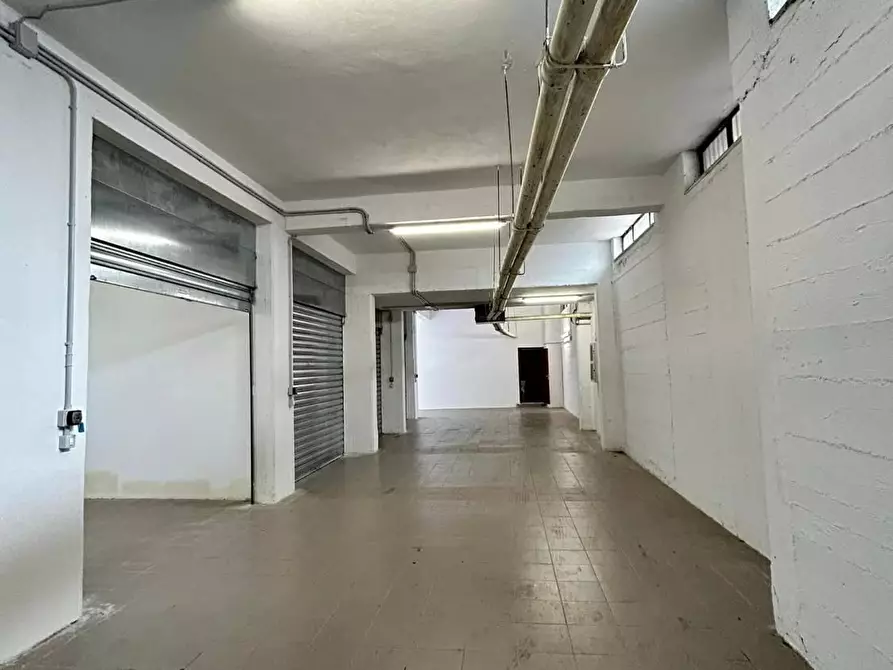 Immagine 1 di Box auto in vendita  in VIA Cruillas 121 a Palermo