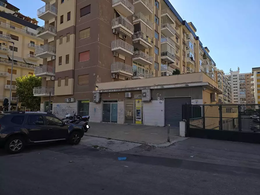 Immagine 14 di Negozio in vendita  in VIA Lussemburgo 100 a Palermo