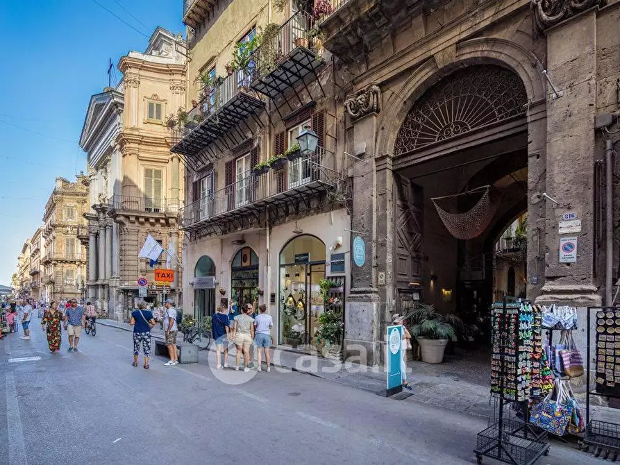 Immagine 1 di Appartamento in vendita  in VIA VITTORIO EMANUELE 316 a Palermo
