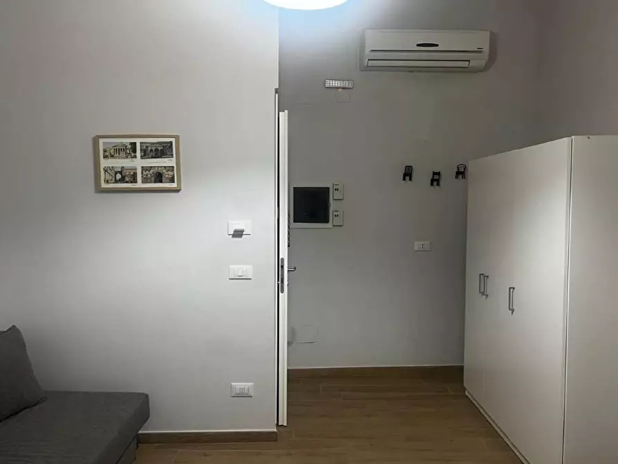 Immagine 3 di Appartamento in vendita  in VIA VITTORIO EMANUELE 316 a Palermo