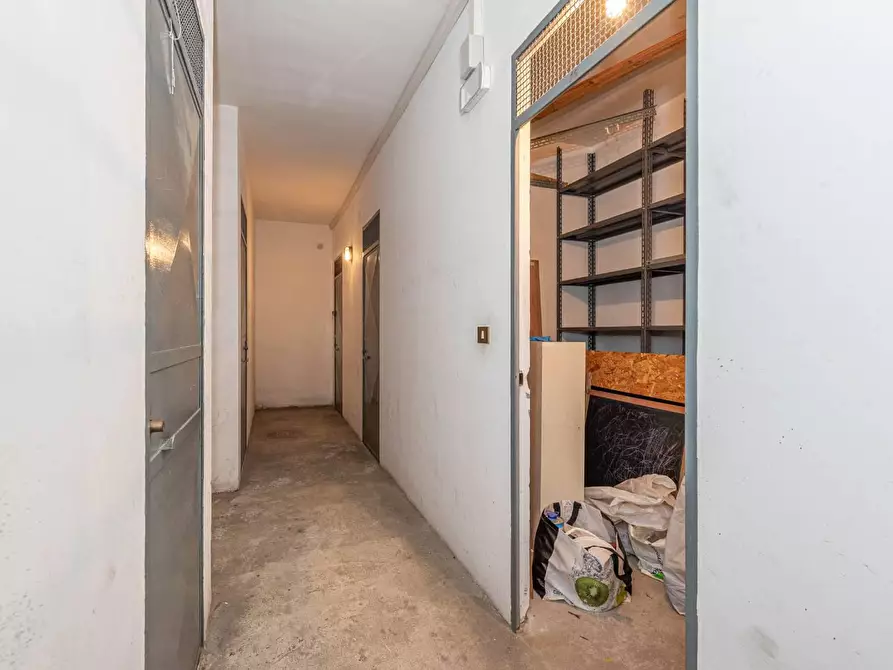 Immagine 30 di Appartamento in vendita  in VIA Paruta 10h a Palermo