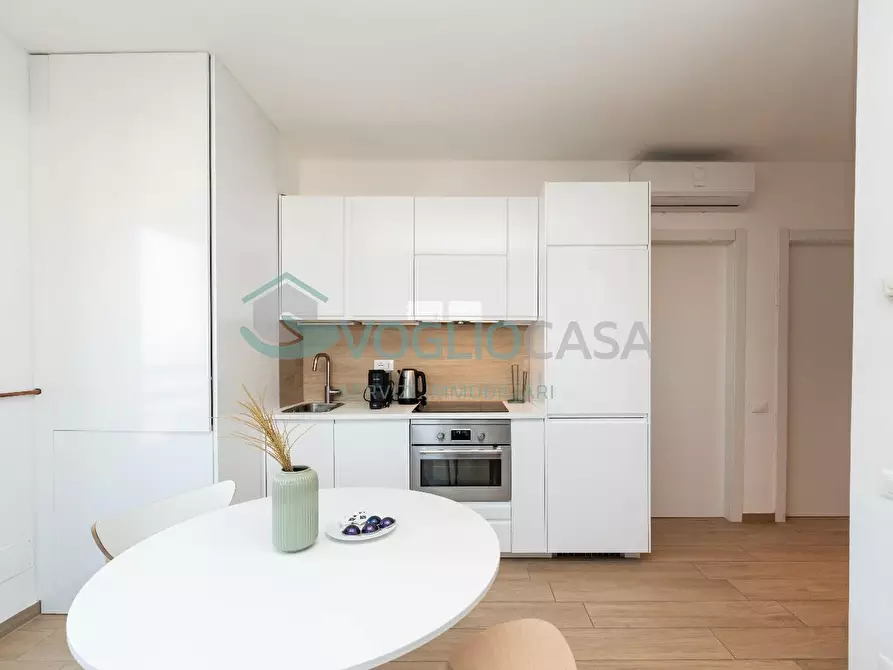 Immagine 11 di Appartamento in vendita  in VIA VALENZA 5 a Milano