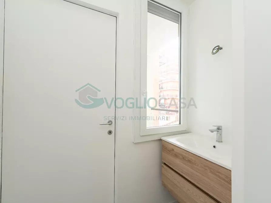 Immagine 17 di Appartamento in vendita  in VIA alessandro milesi 4 a Milano