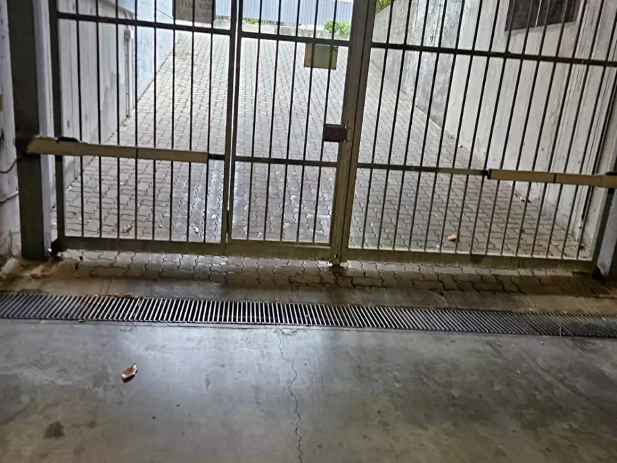 Immagine 2 di Box auto in vendita  in VIA spiaggia 38 a Ventimiglia