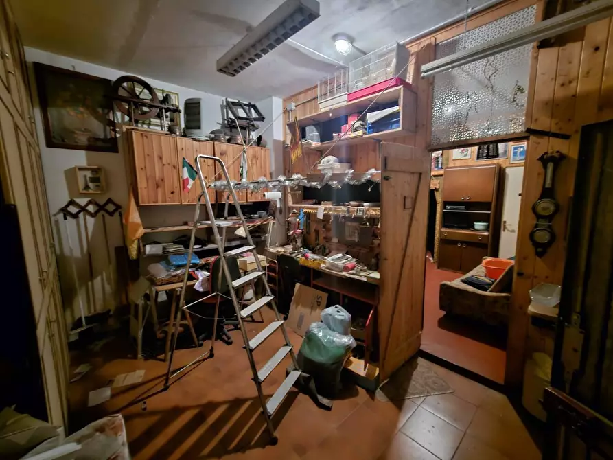 Immagine 5 di Box auto in vendita  in VIA spiaggia 38 a Ventimiglia