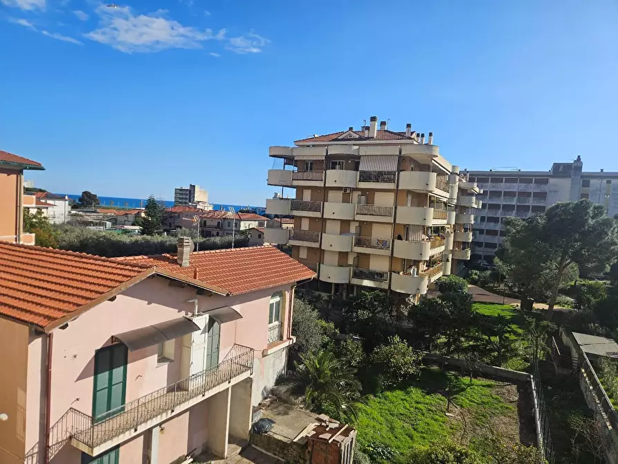 Immagine 2 di Appartamento in vendita  in VIA colonello aprosio 272 a Vallecrosia