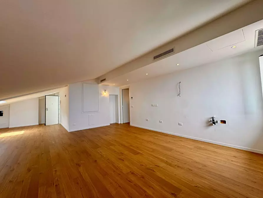 Immagine 4 di Appartamento in vendita  in VIA Biancheri a Ventimiglia