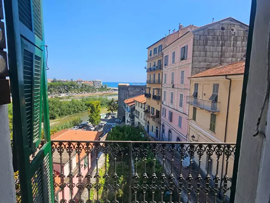 Immagine 1 di Appartamento in vendita  in ALTRO Porta Marina a Ventimiglia