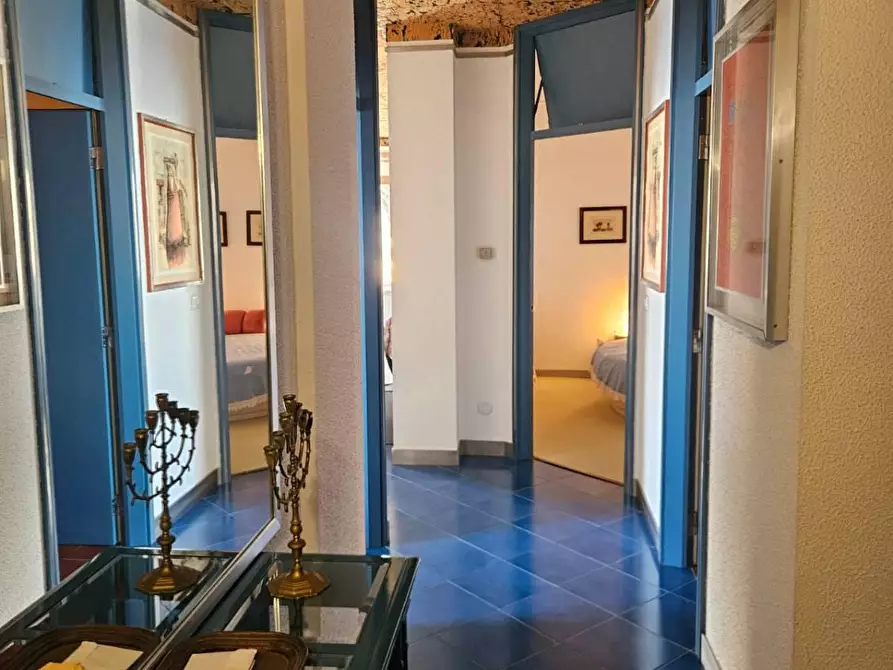 Immagine 14 di Appartamento in vendita  in CORSO Mentone 89 a Ventimiglia