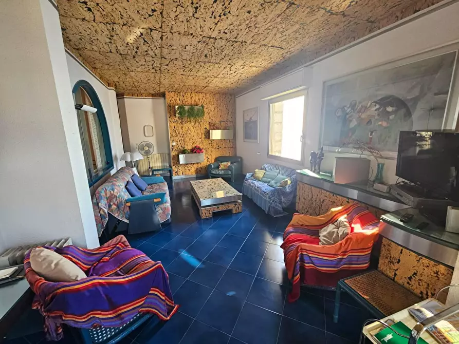 Immagine 6 di Appartamento in vendita  in CORSO Mentone 89 a Ventimiglia