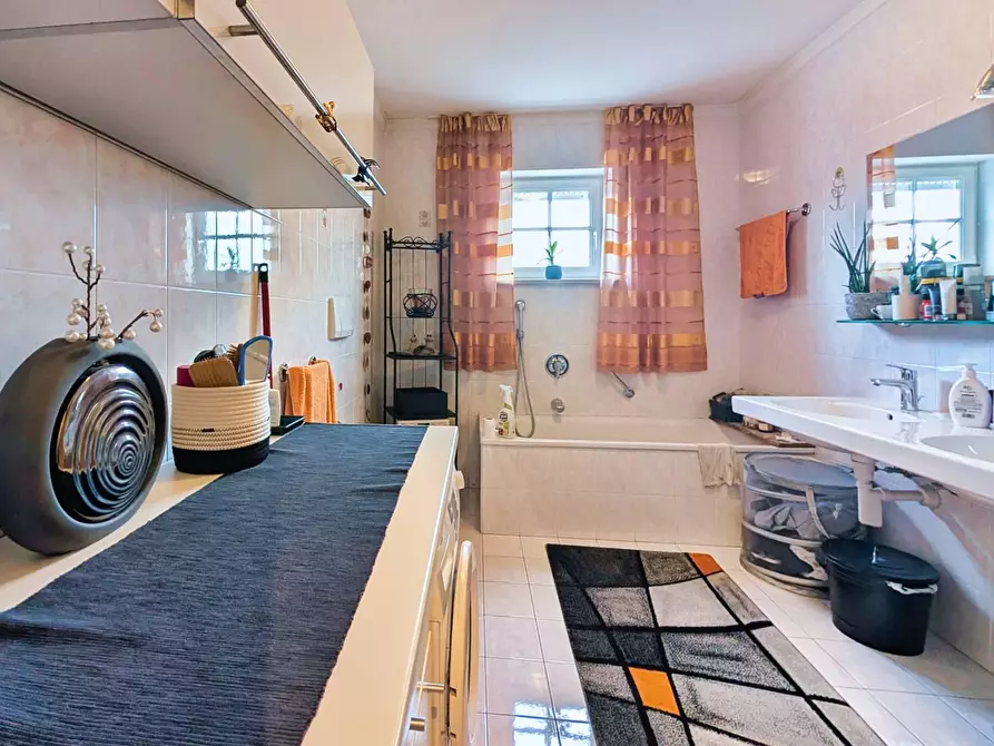 Immagine 12 di Appartamento in vendita  in VIA a Appiano Sulla Strada Del Vino .Eppan An Der.