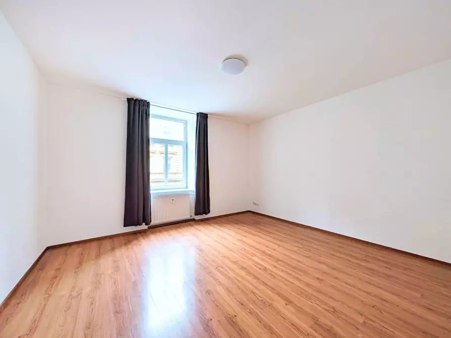 Immagine 5 di Appartamento in vendita  in VIA a Brennero .Brenner.