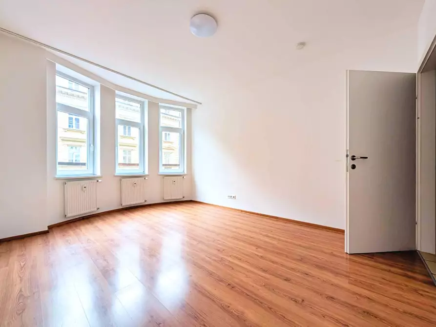 Immagine 4 di Appartamento in vendita  in VIA a Brennero .Brenner.