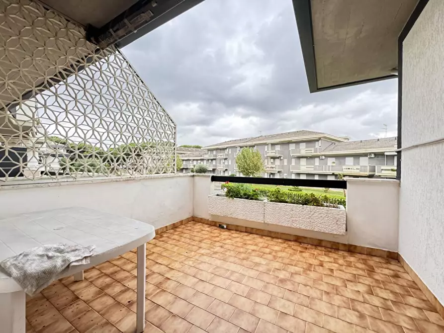 Immagine 10 di Appartamento in vendita  in VIALE tevere a Silvi