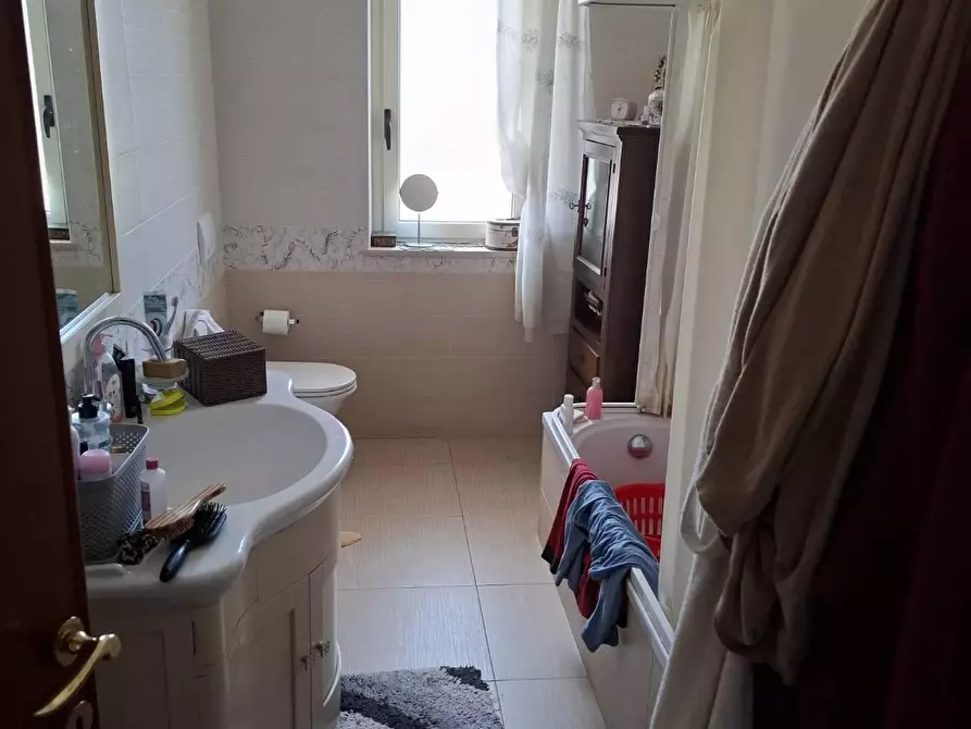 Immagine 4 di Appartamento in vendita  in VIA Settembrini a Silvi