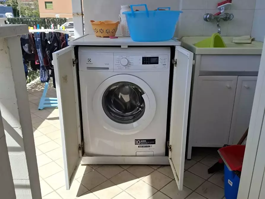 Immagine 9 di Appartamento in vendita  in VIA Settembrini a Silvi