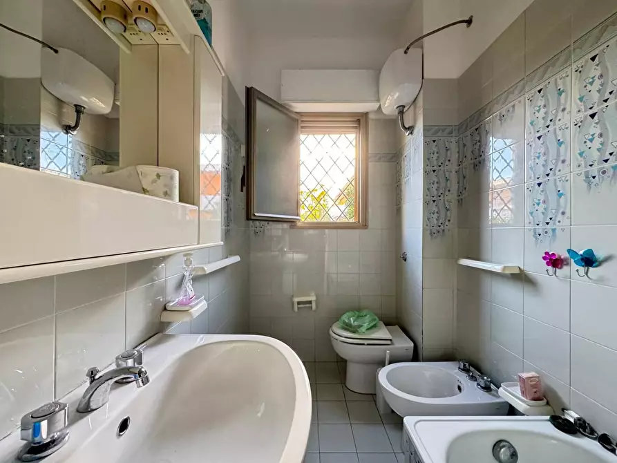 Immagine 17 di Appartamento in vendita  in VIA figlie della sapienza a Silvi