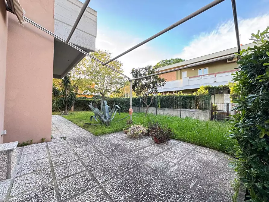 Immagine 20 di Appartamento in vendita  in VIA figlie della sapienza a Silvi