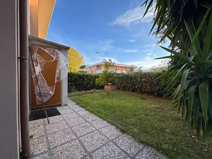 Immagine 22 di Appartamento in vendita  in VIA figlie della sapienza a Silvi