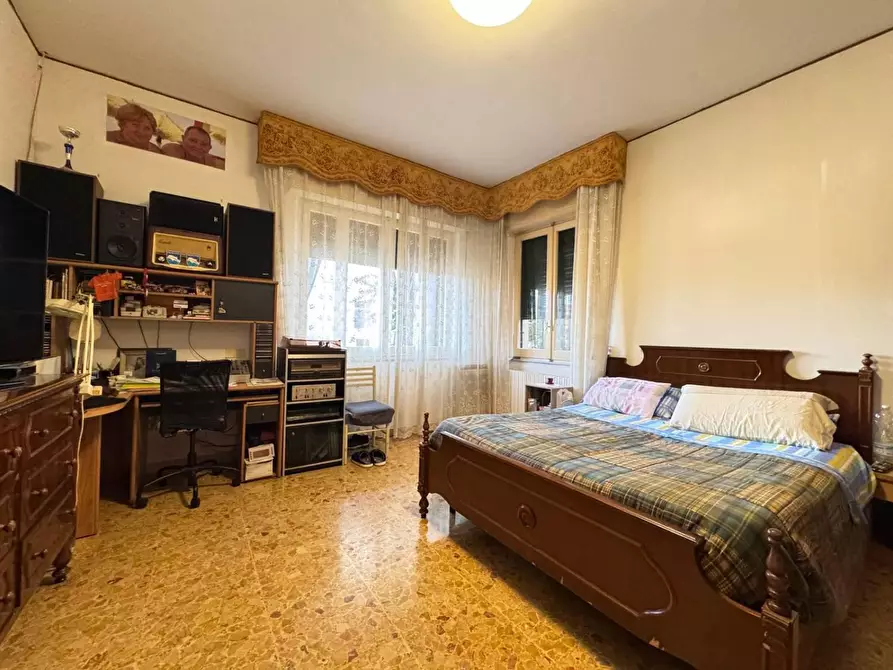 Immagine 10 di Casa indipendente in vendita  in CORSO Umberto a Montesilvano