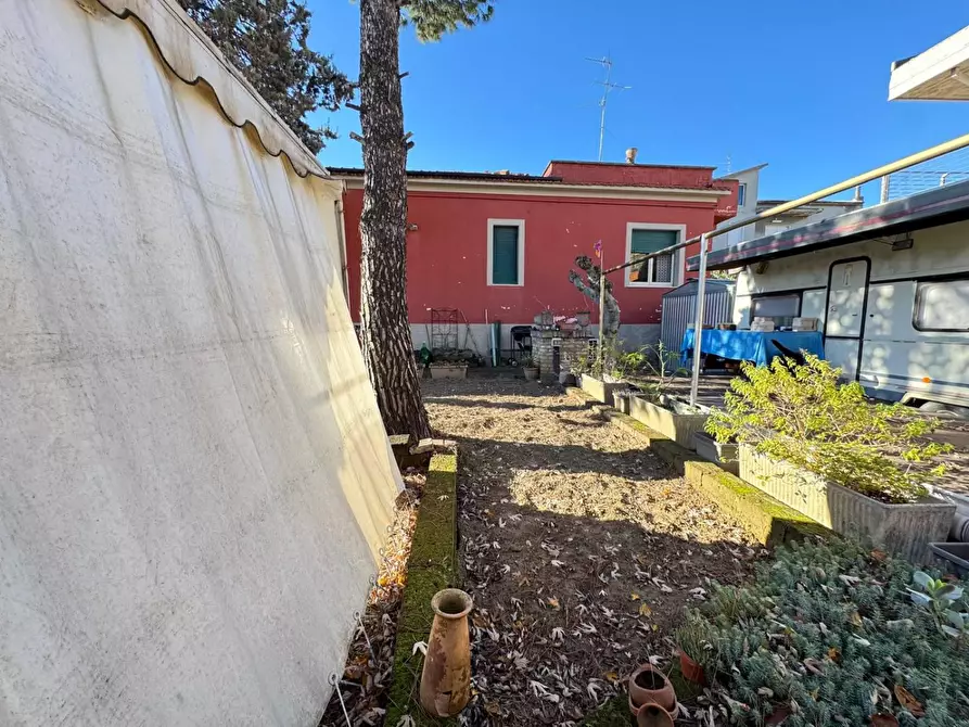 Immagine 24 di Casa indipendente in vendita  in CORSO Umberto a Montesilvano