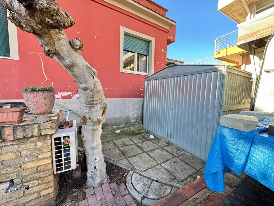 Immagine 26 di Casa indipendente in vendita  in CORSO Umberto a Montesilvano