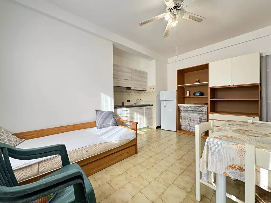 Immagine 2 di Appartamento in vendita  in VIALE Reno a Silvi